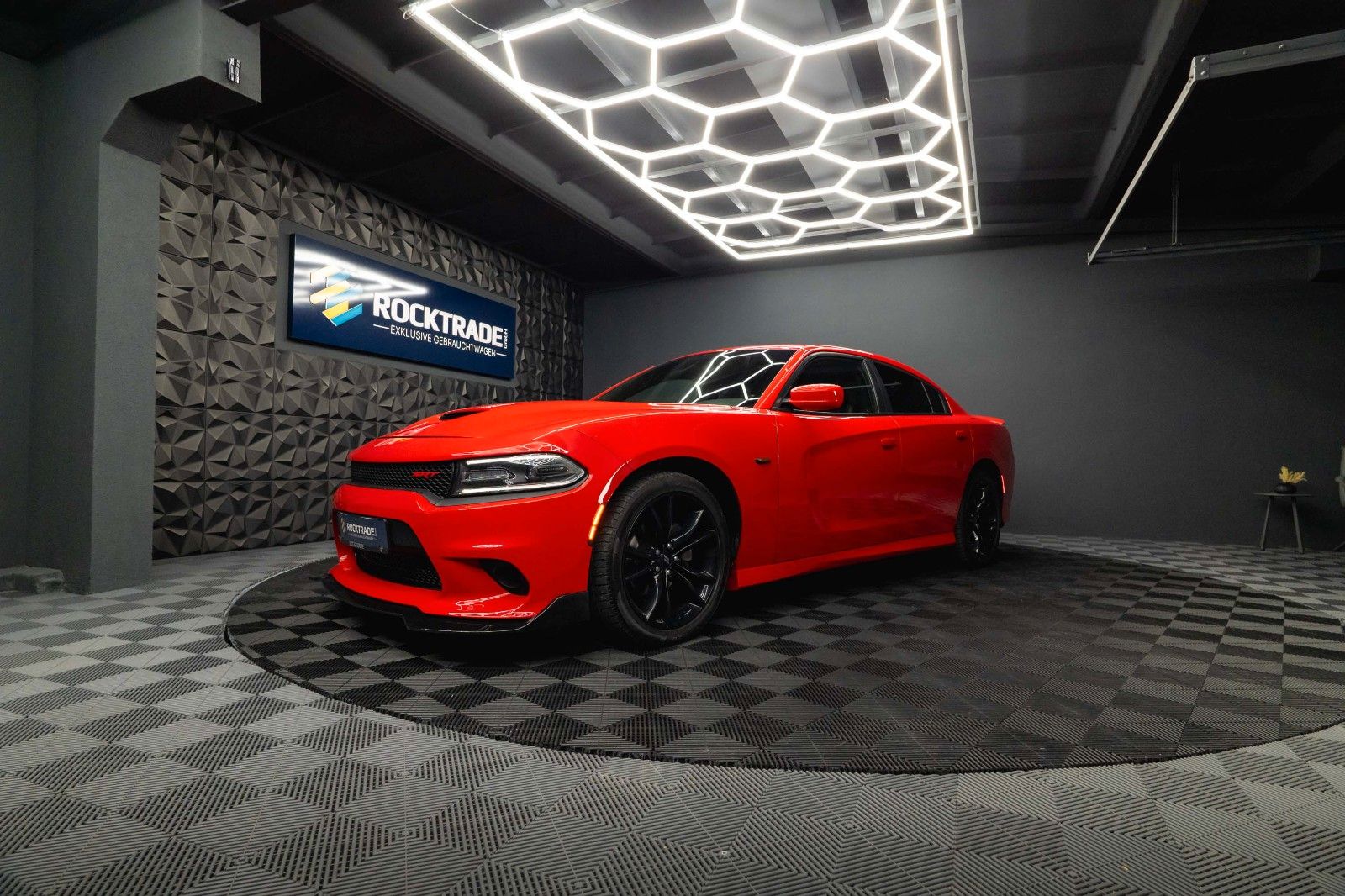 Fahrzeugabbildung Dodge Charger 3.6 FULL SRT Night Package *LED*Kamera*