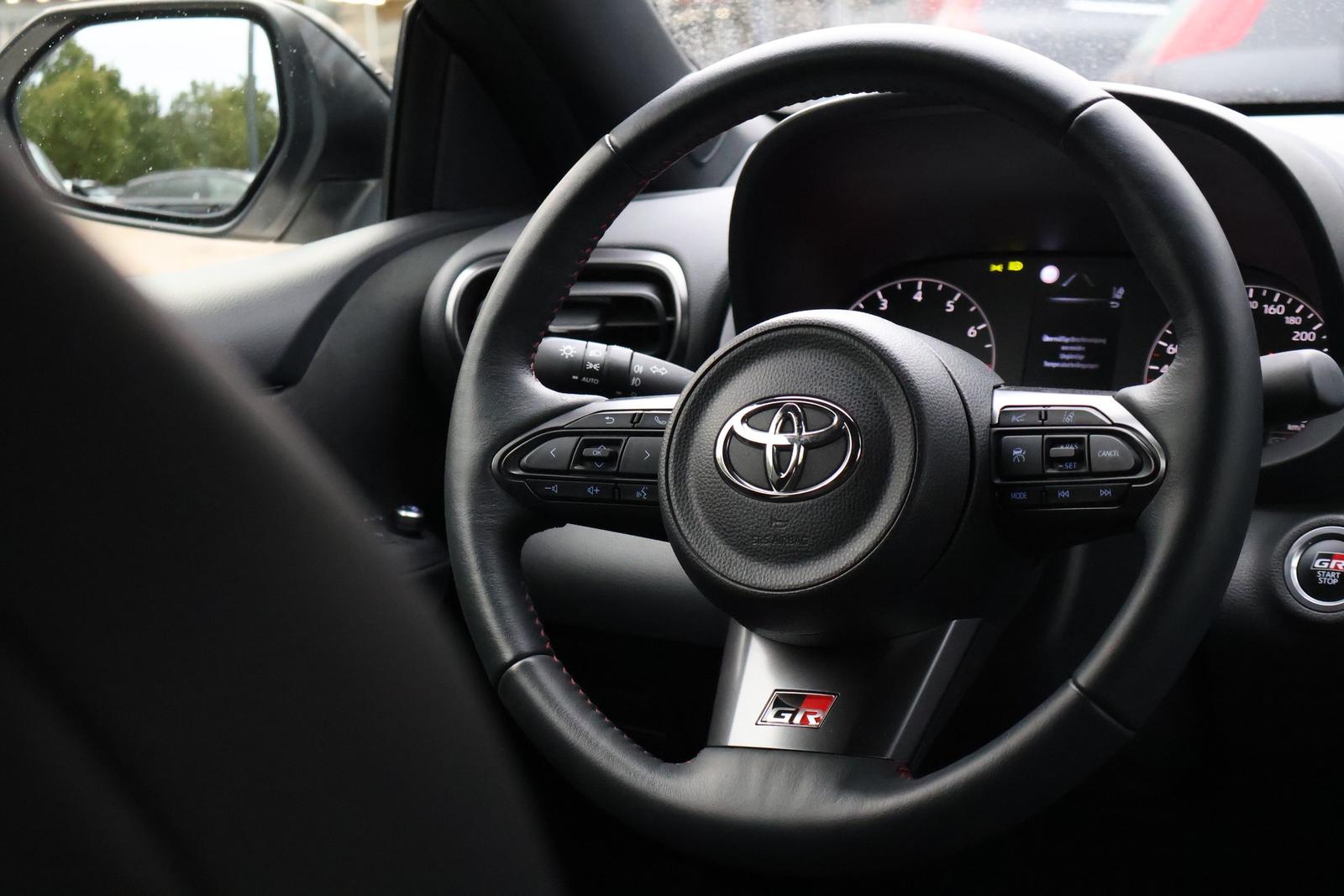 Toyota Yaris 1.6 GR 4WD LED ACC Android Apple DAB, миниатюра 19