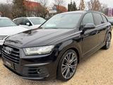 Audi SQ7 4.0 TDI V8 quattro |7-Sitze|Pano|AHK|4xSHZ - schwarze Audi SQ7