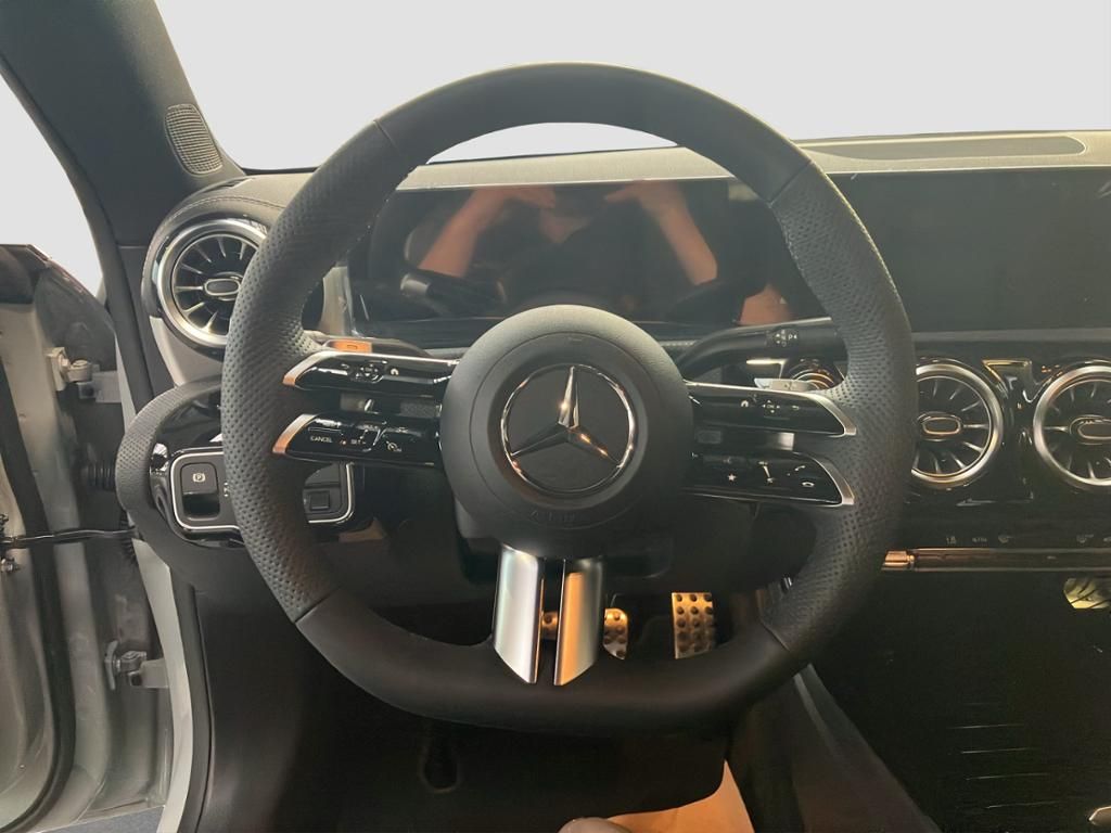 Fahrzeugabbildung Mercedes-Benz CLA 200 d SB AMG*Pano-Dach*Kamera*Sitzhzg*LED*