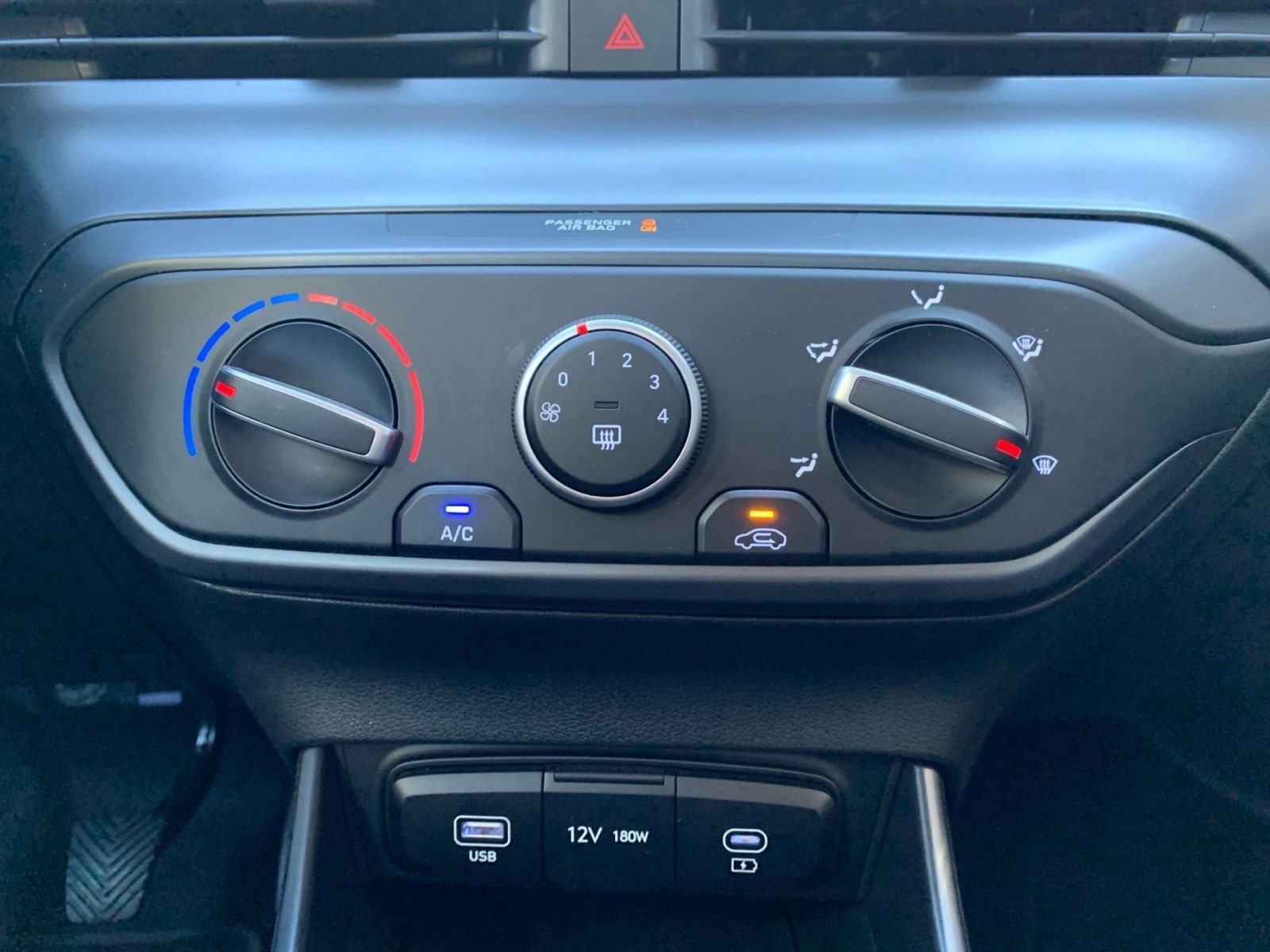 Fahrzeugabbildung Hyundai i20 1.2 Select Navi Kamera Allwetter