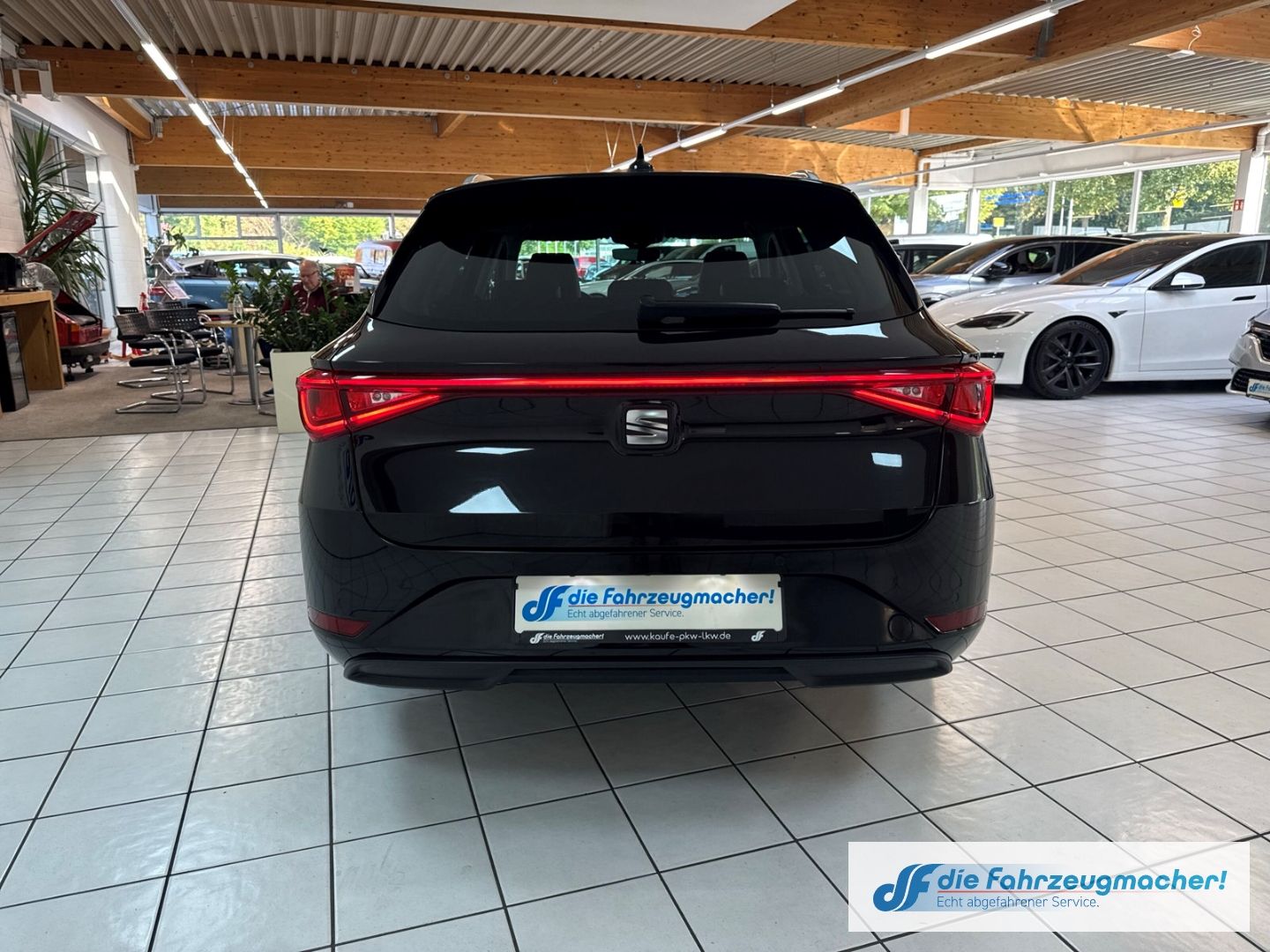 Fahrzeugabbildung SEAT Leon Sportstourer Xcellence e-HYBRID 1.4 EU6d Na