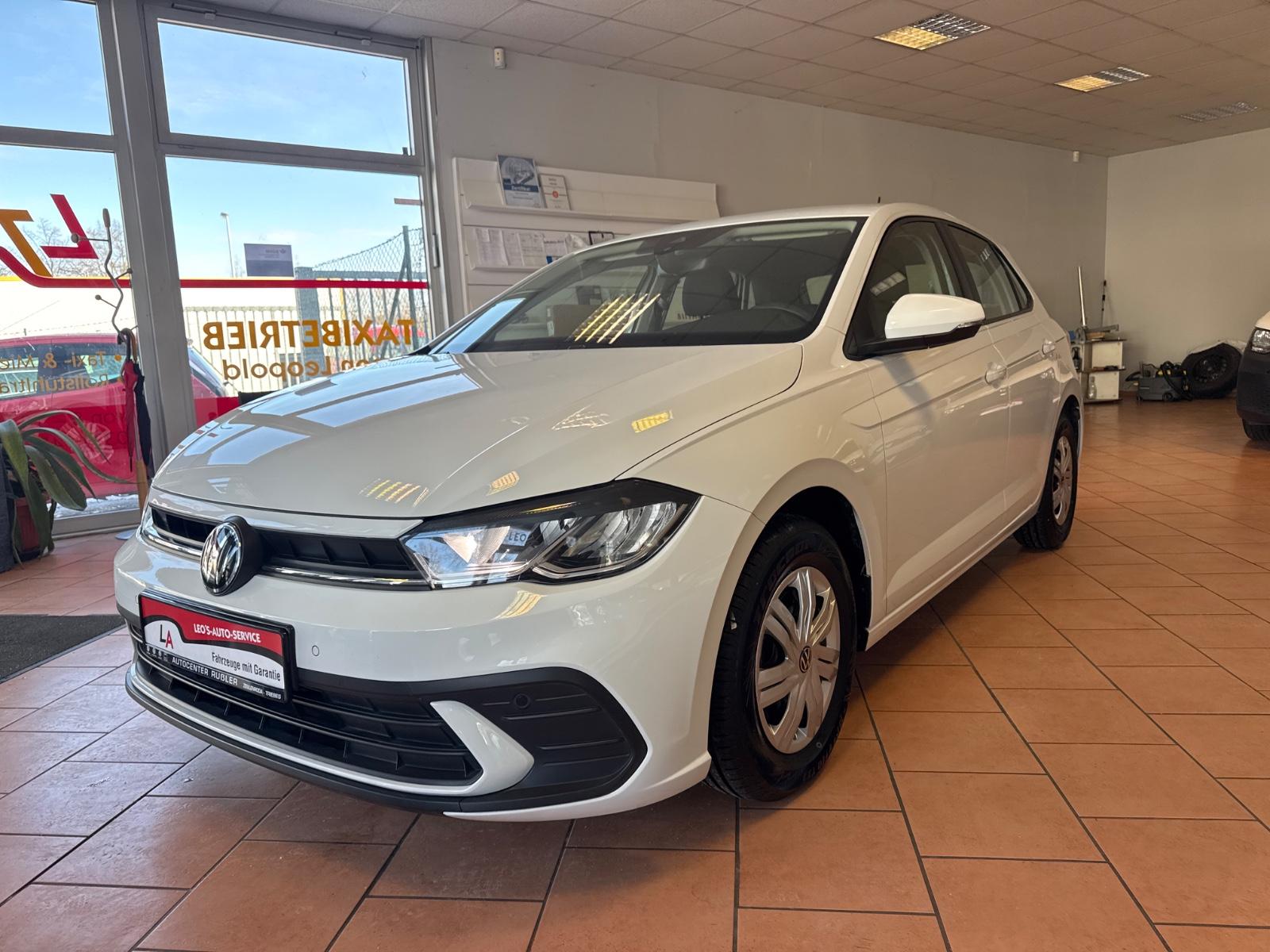 Volkswagen Polo VI Basis