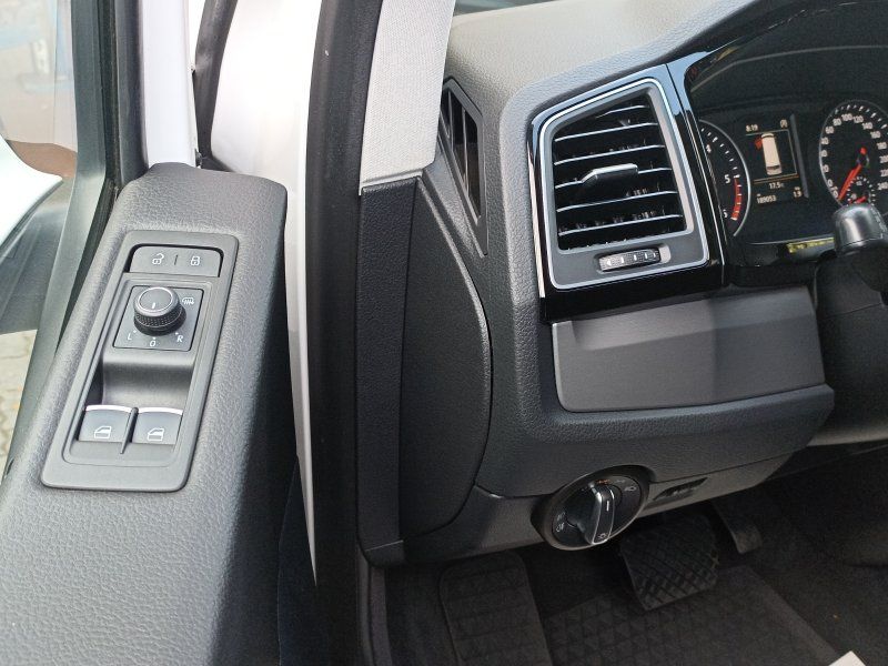 Fahrzeugansicht 9 Fahrzeugabbildung Volkswagen T6 2.0TDI 4Motion Multivan Generation Six DSG