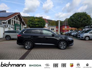 Mitsubishi Outlander - 7