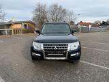 Mitsubishi PAJERO 3.2 DI-D EDITION 100+7SITZER+5 TÜRIG++ - Mitsubishi Pajero: 2.5