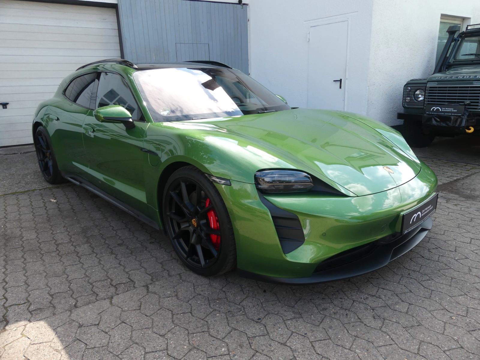 PORSCHE TAYCAN SPORT TURISMO GTS 598ch - 4X4 - TOIT PANORAMIQUE - SONORISATION BOSE - JANTES 21 POUCES - SIÈGES CHAUFFANTS