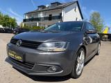 Volkswagen Jetta VI Highline-Automatik-2.0 Diesel - Volkswagen Jetta mit Diesel-Antrieb: Limousine, Automatik