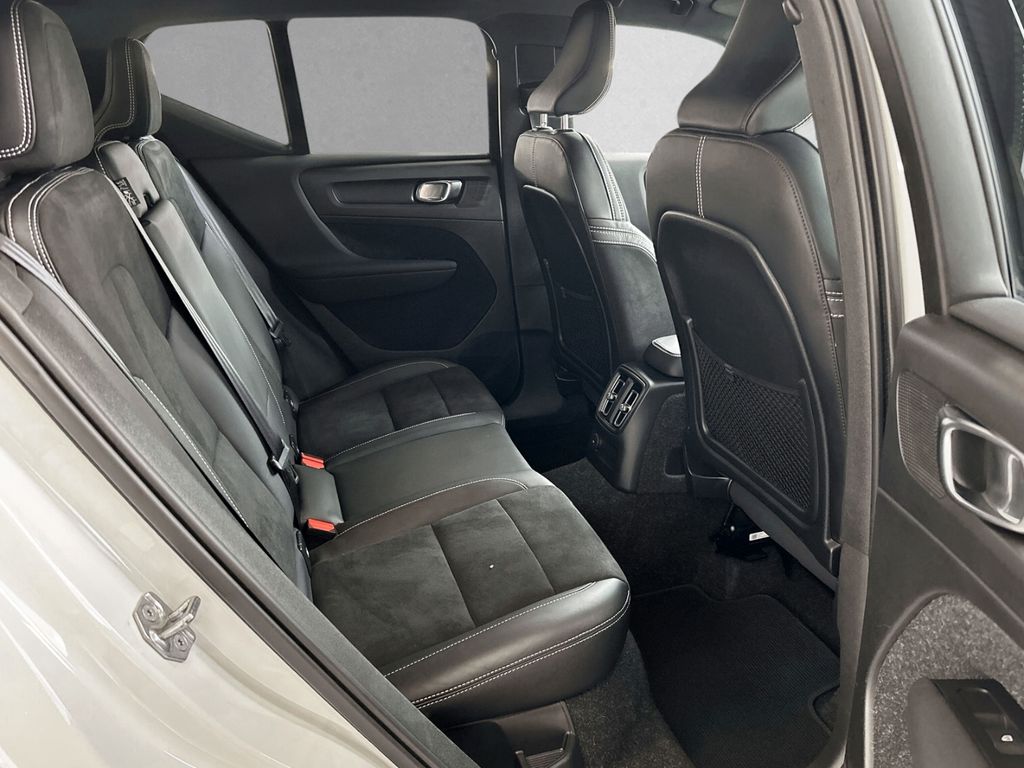 Volvo XC40 R Design Recharge Plug-In Hybrid 2WD T5 Pan