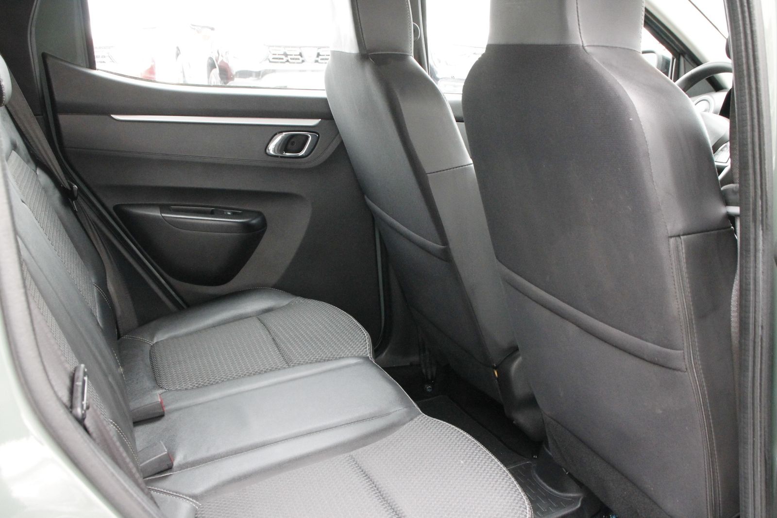 Fahrzeugabbildung Dacia Spring Essential