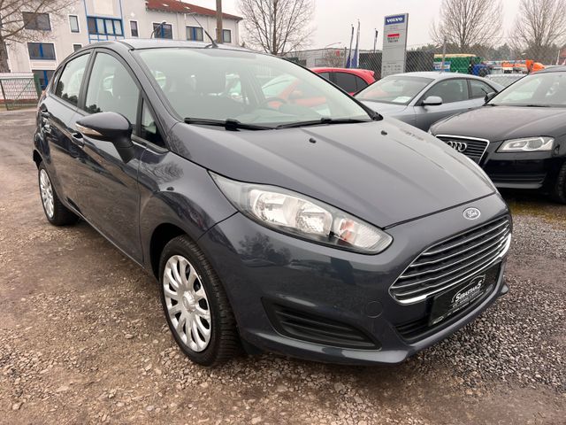 Ford Fiesta Klima Allwetter Tüv + Insp. neu