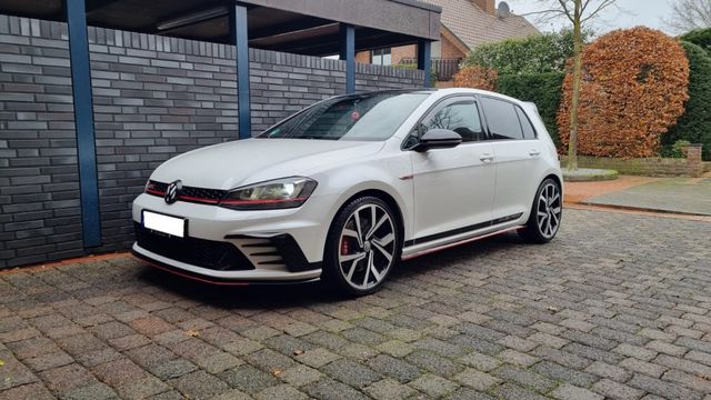 Volkswagen Golf VII GTI Clubsport Bi-Xenon Ambient Pano DYN