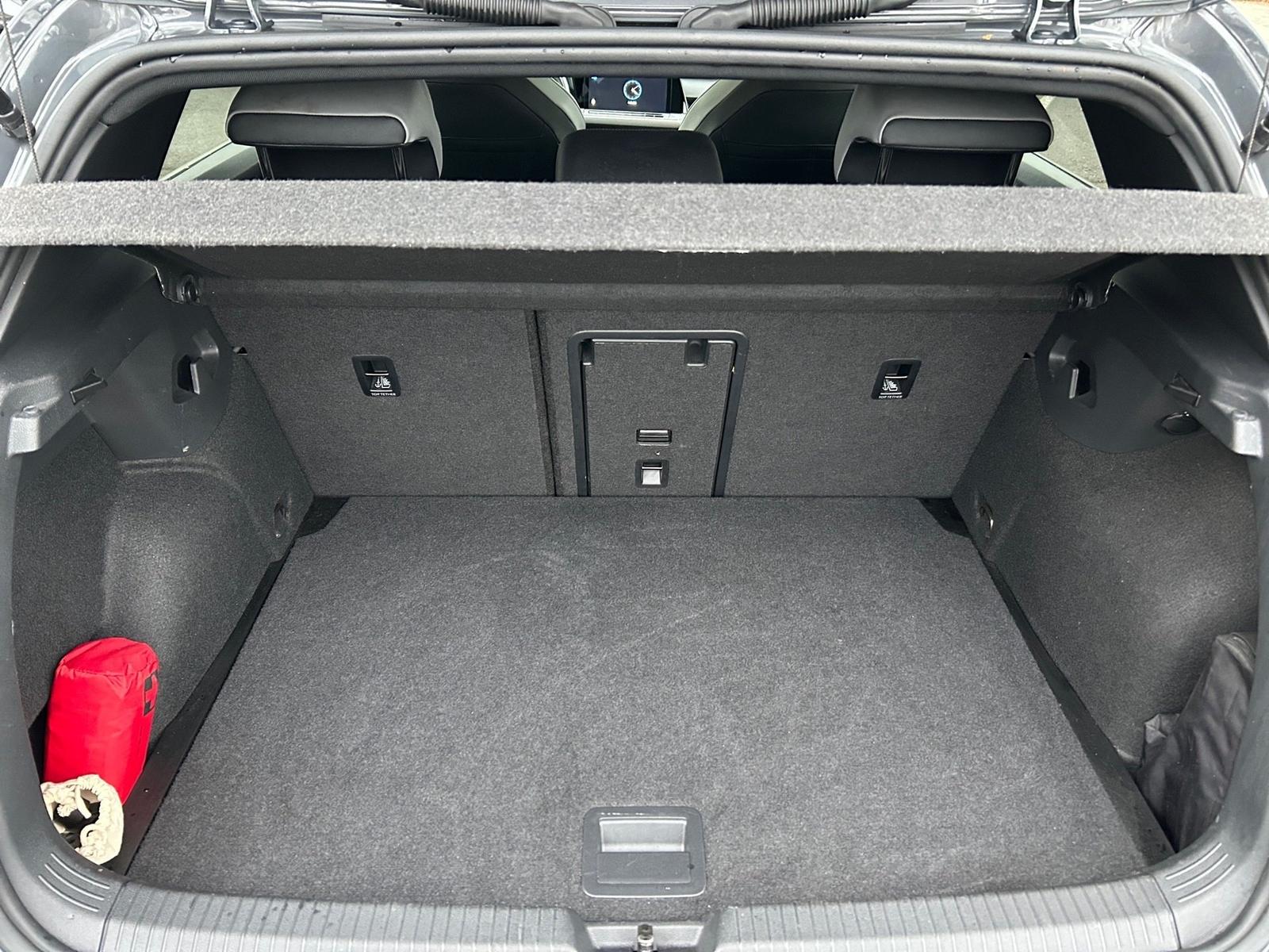 Volkswagen Golf VIII 2.0 TDI R-Line *HEAD-UP*HARMAN*PANO*MA, миниатюра 17