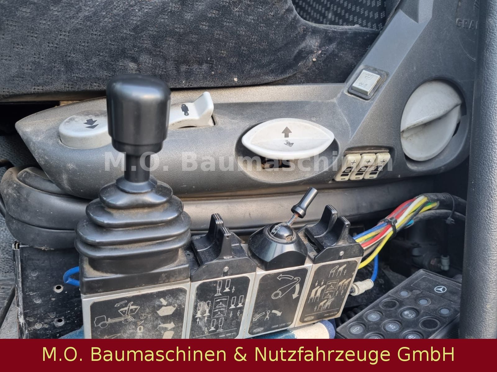 Fahrzeugabbildung Mercedes-Benz Actros 2541/ AC / Euro 5 /L+L Achse/Meiler AK 16