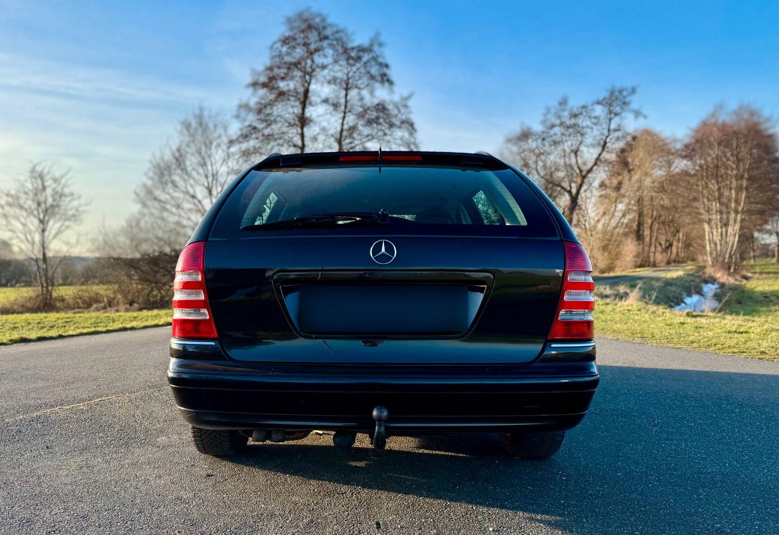 Mercedes-Benz C220 2005 — photo 6