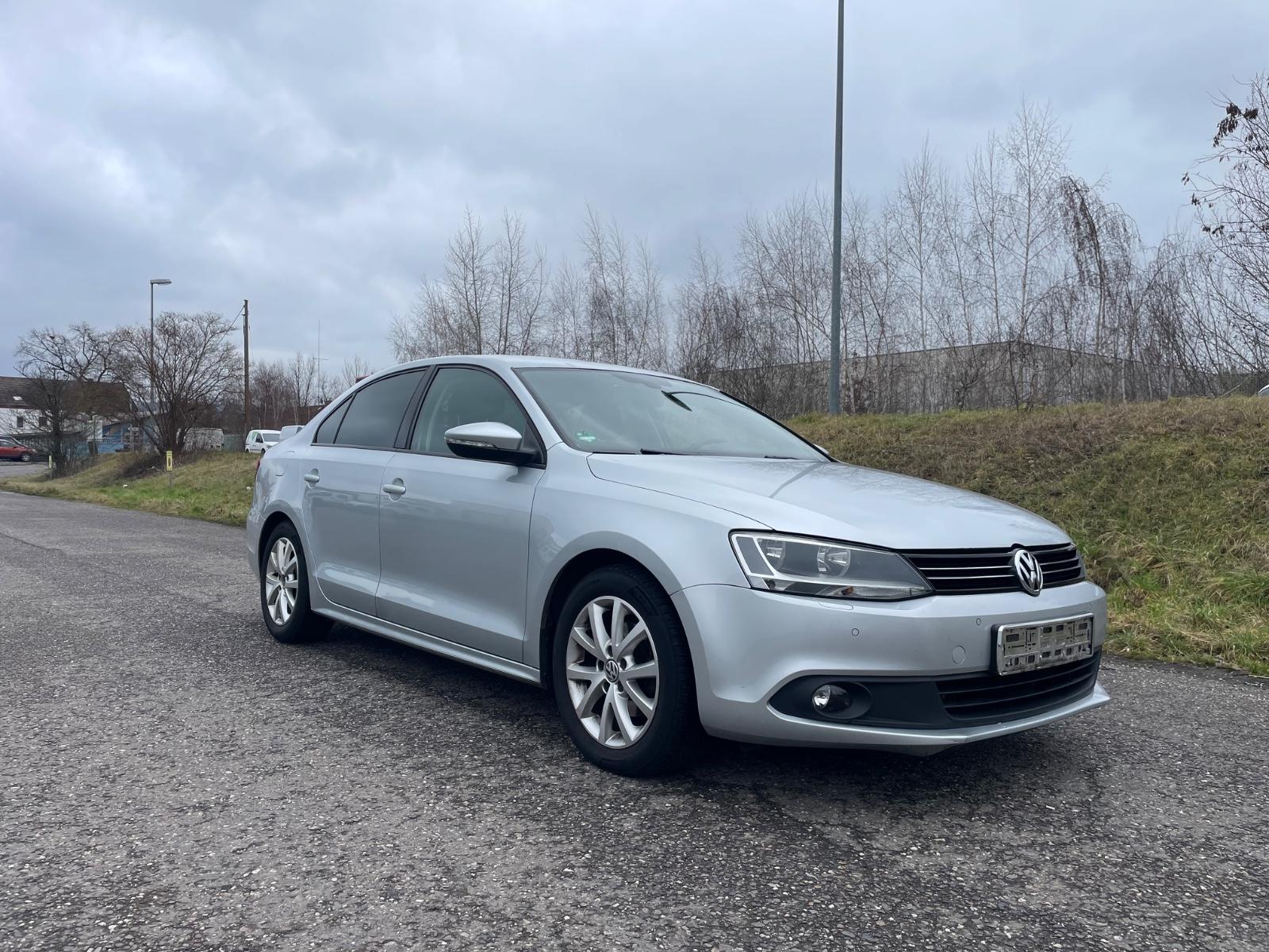 Volkswagen Jetta VI Comfortline BMT(Tüv 6/27)