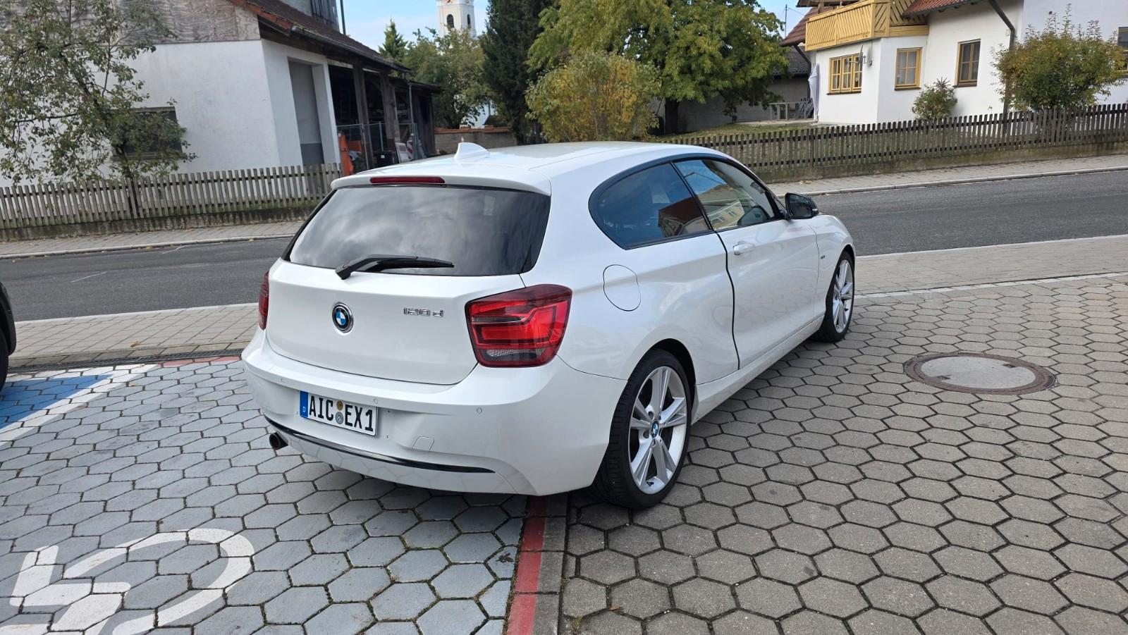 BMW 120