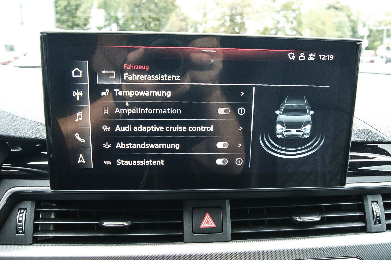 Fahrzeugabbildung Audi A4 Avant 45TFSI quattro edition one LEDER MATRIX