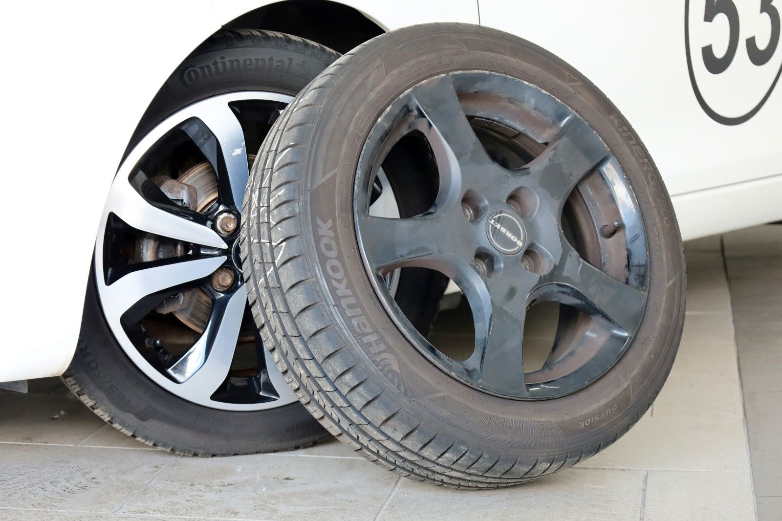Fahrzeugabbildung Citroën C1 Shine Edition Elektro-Paket,SH,Kamera,SR+WR