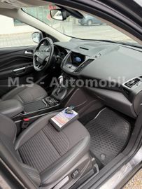 Ford Kuga - 12