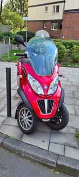 Piaggio MP 3 300 LT - Piaggio Motorräder in Köln