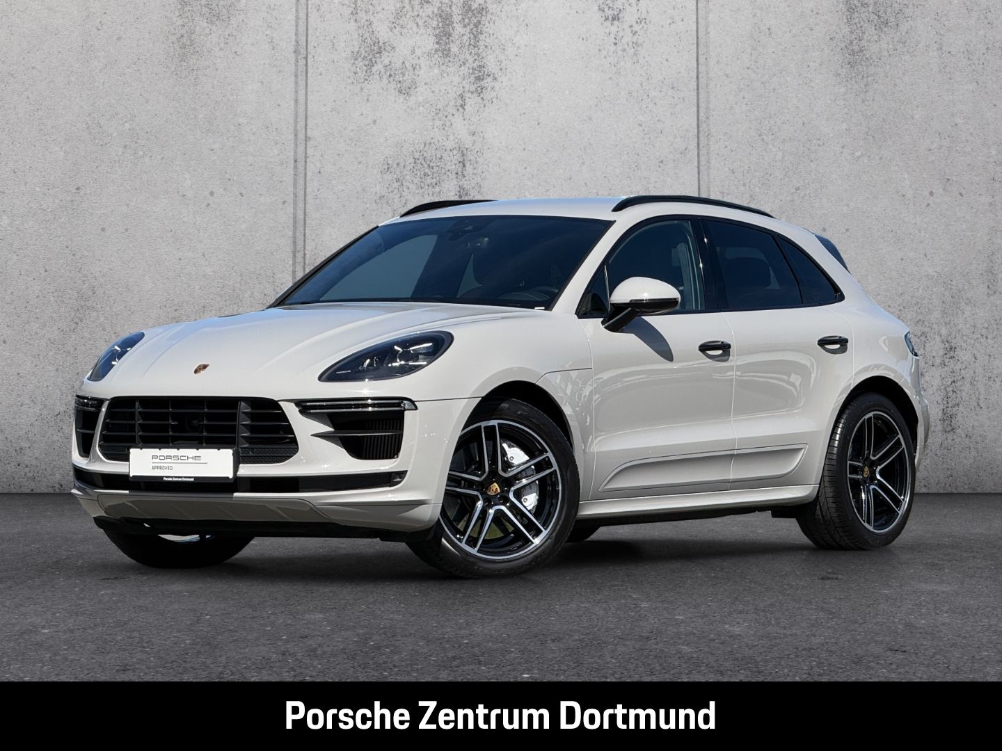PORSCHE Macan Turbo