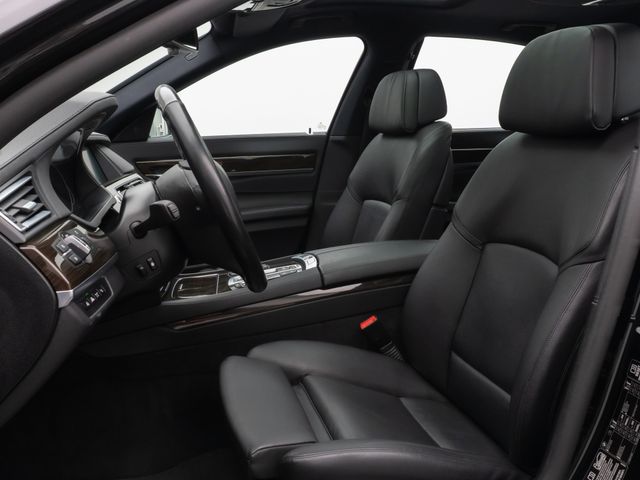 Foto Nummer 34: BMW 740d