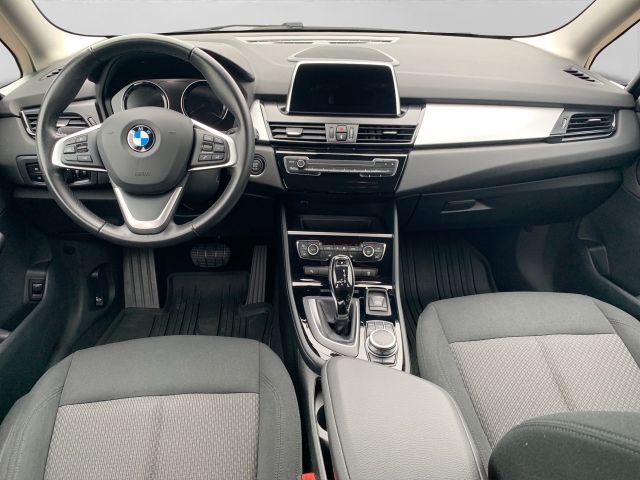 Fahrzeugabbildung BMW 220d Gran Tourer Automatik+LED+Navi+Tempomat+PDC