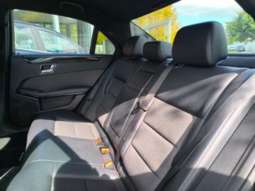 Mercedes E 220 - 9