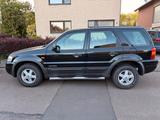 Ford Maverick 2.0i 16V - - Ford Maverick mit Schiebedach