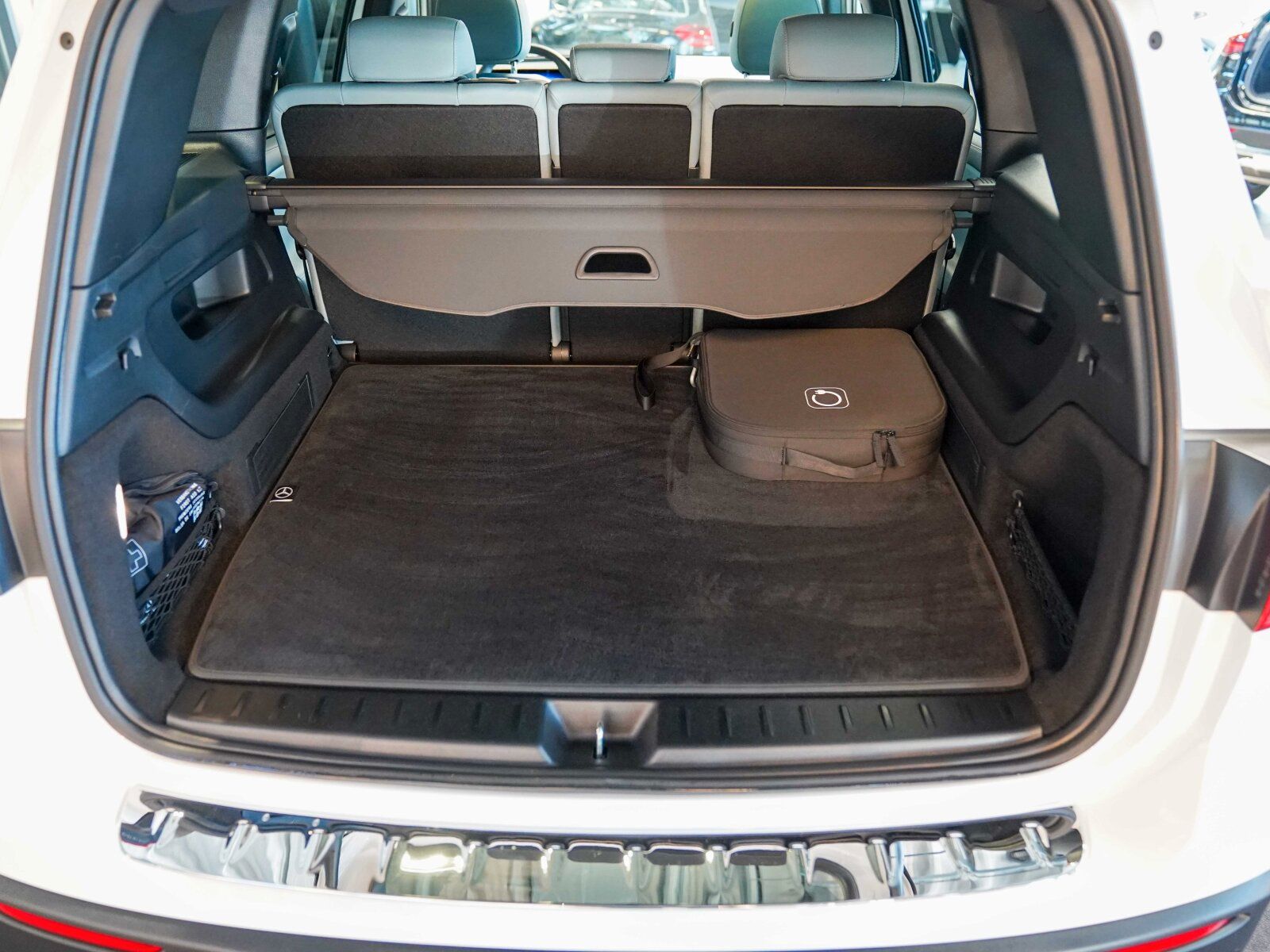 Mercedes-Benz EQB 350 4M AMG Premium Pano  Memory  Distronic foto 11