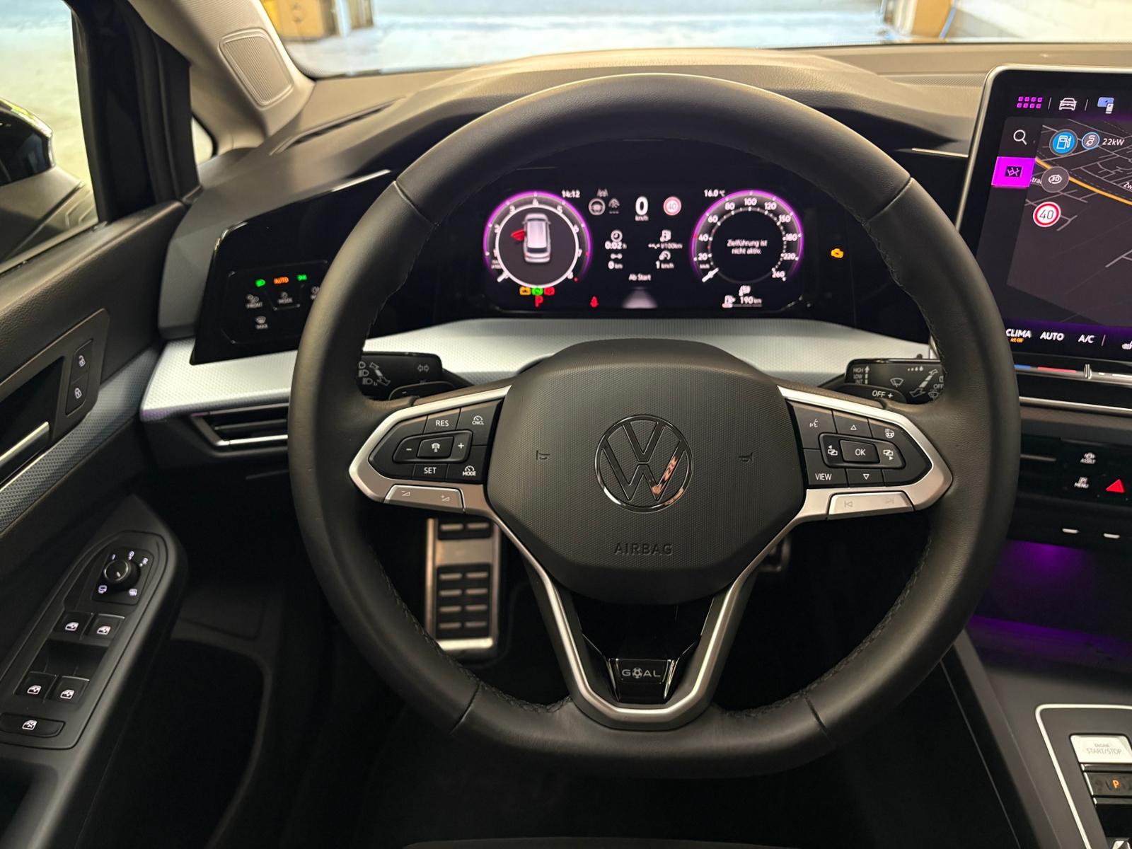 Volkswagen Golf VIII Variant GOAL 1.5 eTSI DSG Navi AHK Kam
