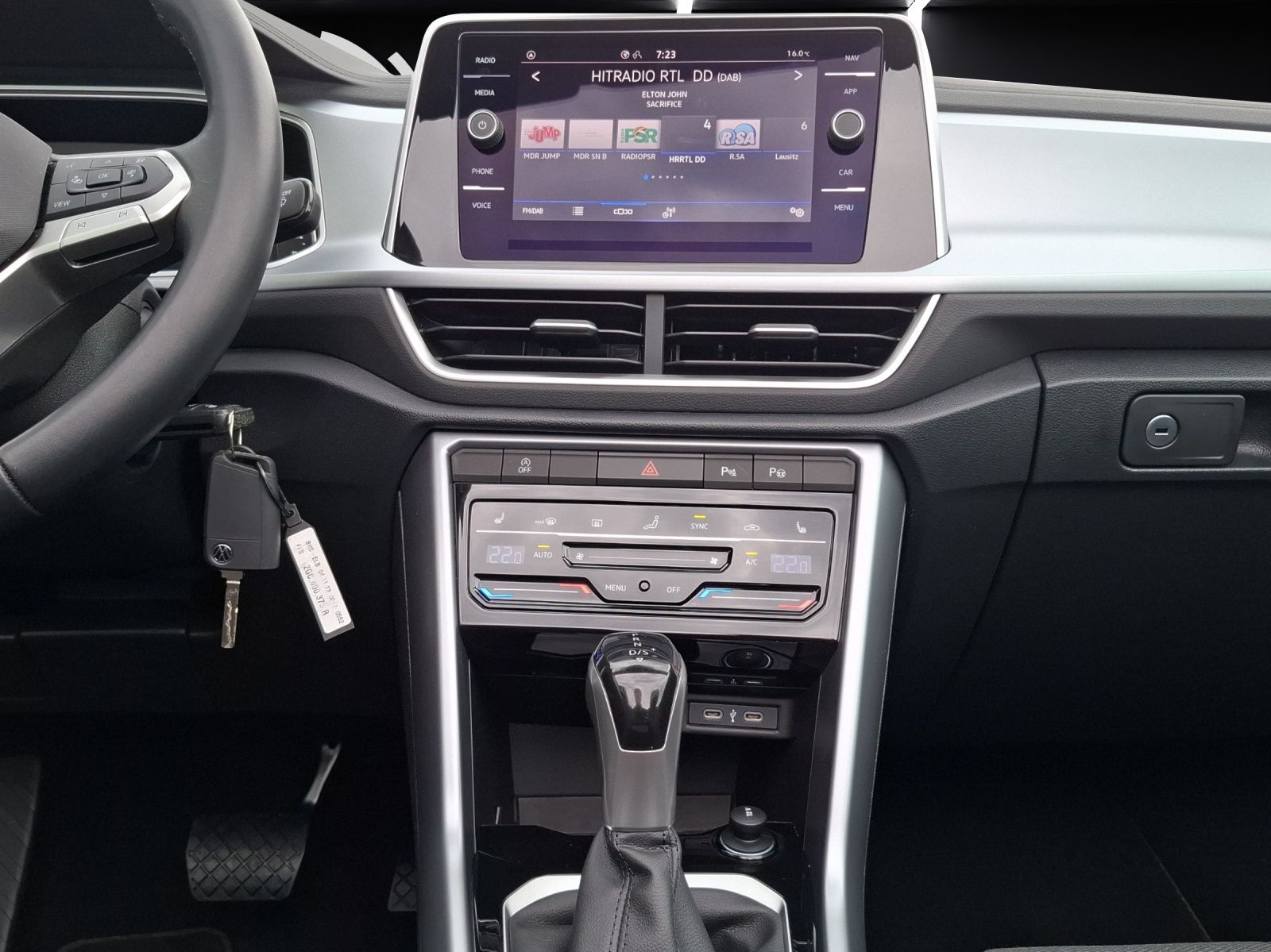 Fahrzeugabbildung Volkswagen T-Roc Cabriolet TSI Style DSG LEDplus Navi AID A
