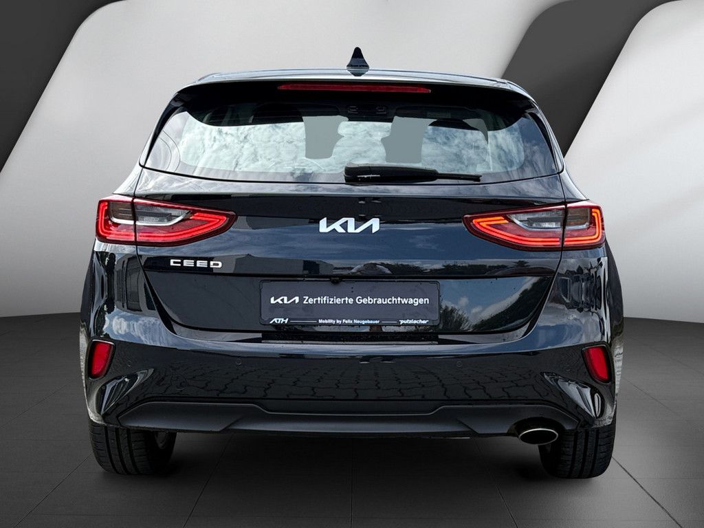 Fahrzeugabbildung Kia Ceed 1.5 T-GDI Vision DCT