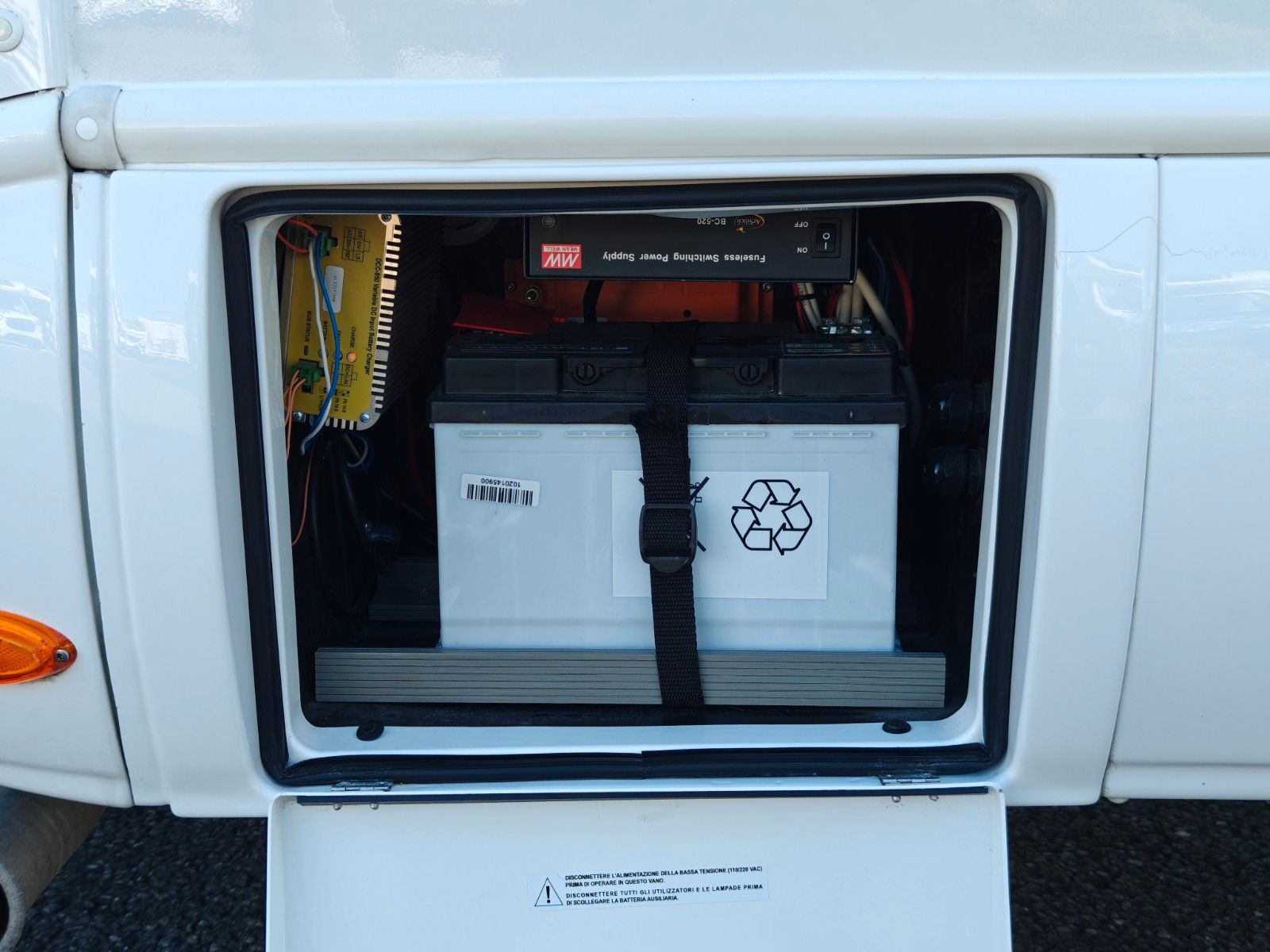 Fahrzeugabbildung XGO Dynamic 98 P  - SAT, TV, Markise, Luftfeder -