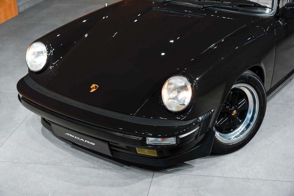 PORSCHE 911 1980