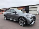 Mercedes-Benz GLC 63 AMG 4MATIC+ Coupe Airmatic Schiebedach - graue Mercedes-Benz GLC 63 AMG