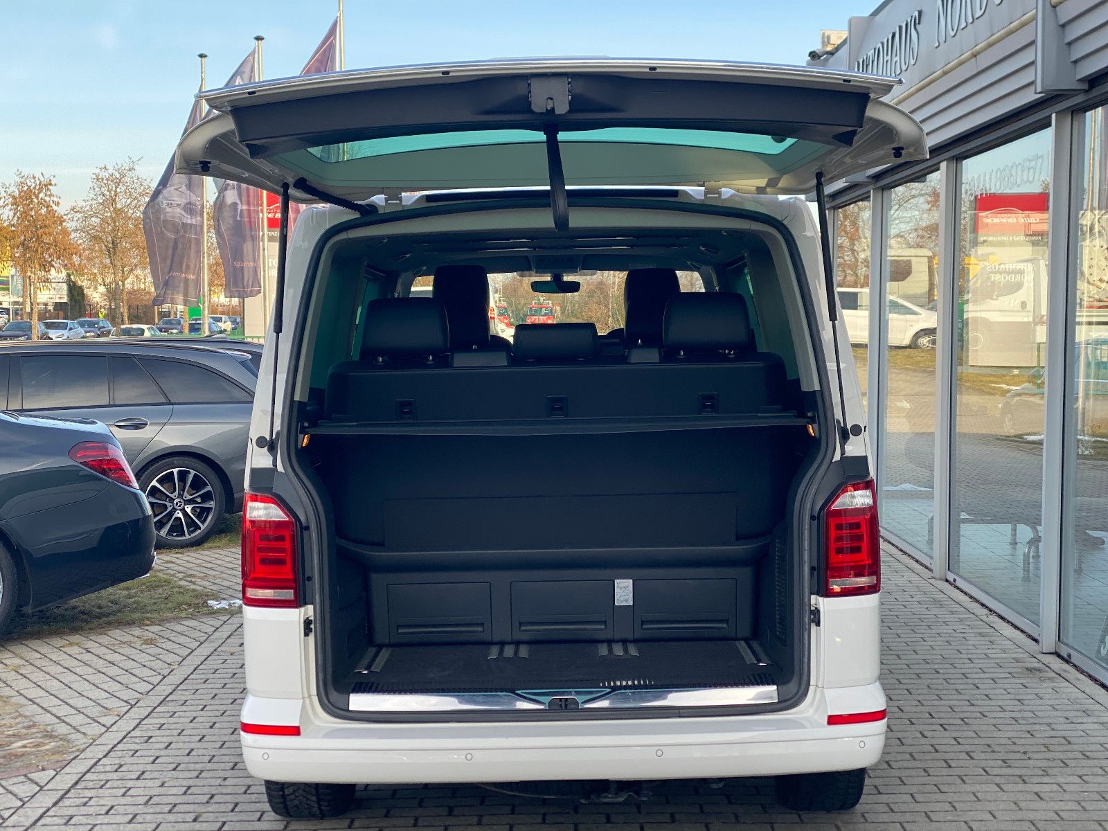 Volkswagen T6 Multivan 2.0 TDI Highline Gen. Six 4 Motion foto 7