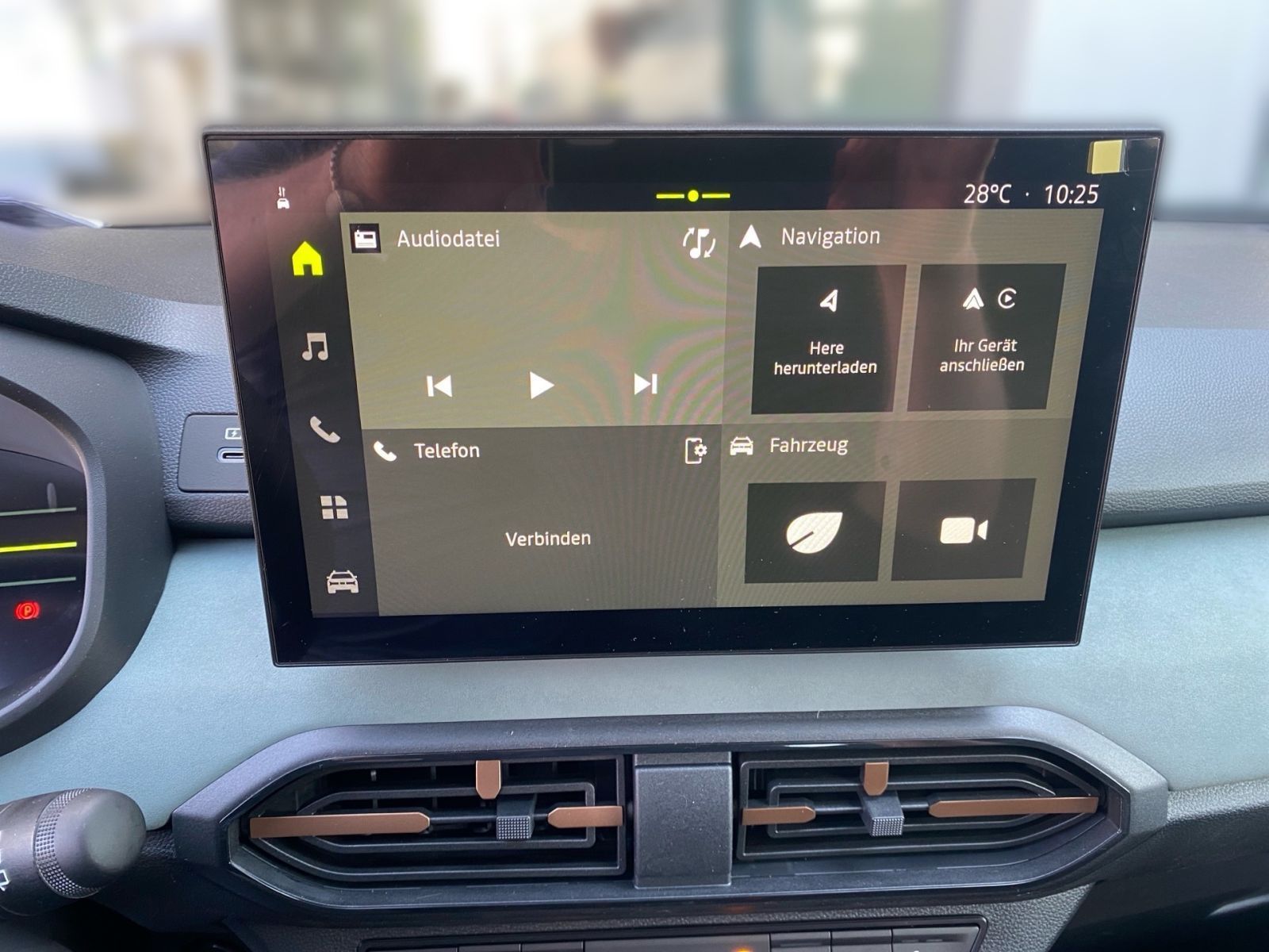 Fahrzeugabbildung Dacia Sandero Stepway TCe110 Extreme *NAVI*Winter*Tech