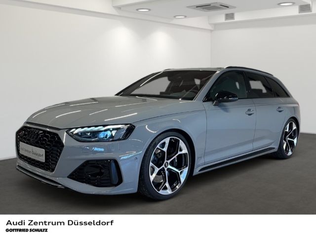 Audi RS4 AVANT RS COMPETITION PLUS Final Edition