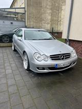 Mercedes-Benz CLK 350 Avantgarde Coupe* gepflegt - Mercedes-Benz CLK 350 in Essen