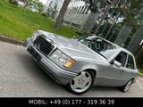 Mercedes-Benz 220 E*AUTOMATIK*SCHIEBEDACH* - Mercedes-Benz 220 aus 1992