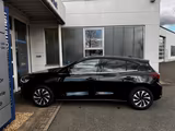 Ford Focus Titanium Edition+LED+PDC+iACC+NAV+DAB+BLIS - mit Benzin-Antrieb: mit Android Auto, Limousine, mit Klimaanlage