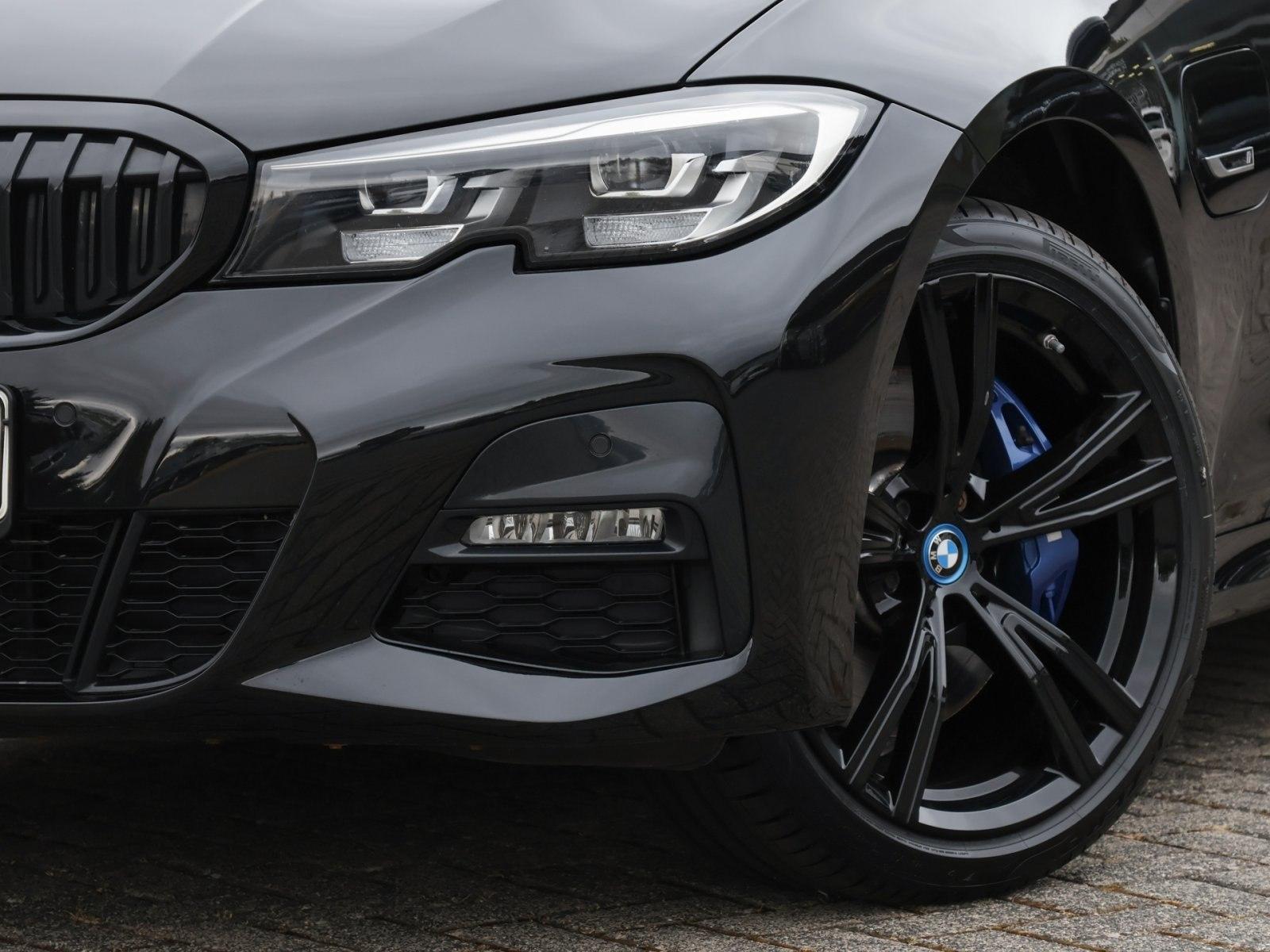 BMW 320e M-Paket/SHZ/LM