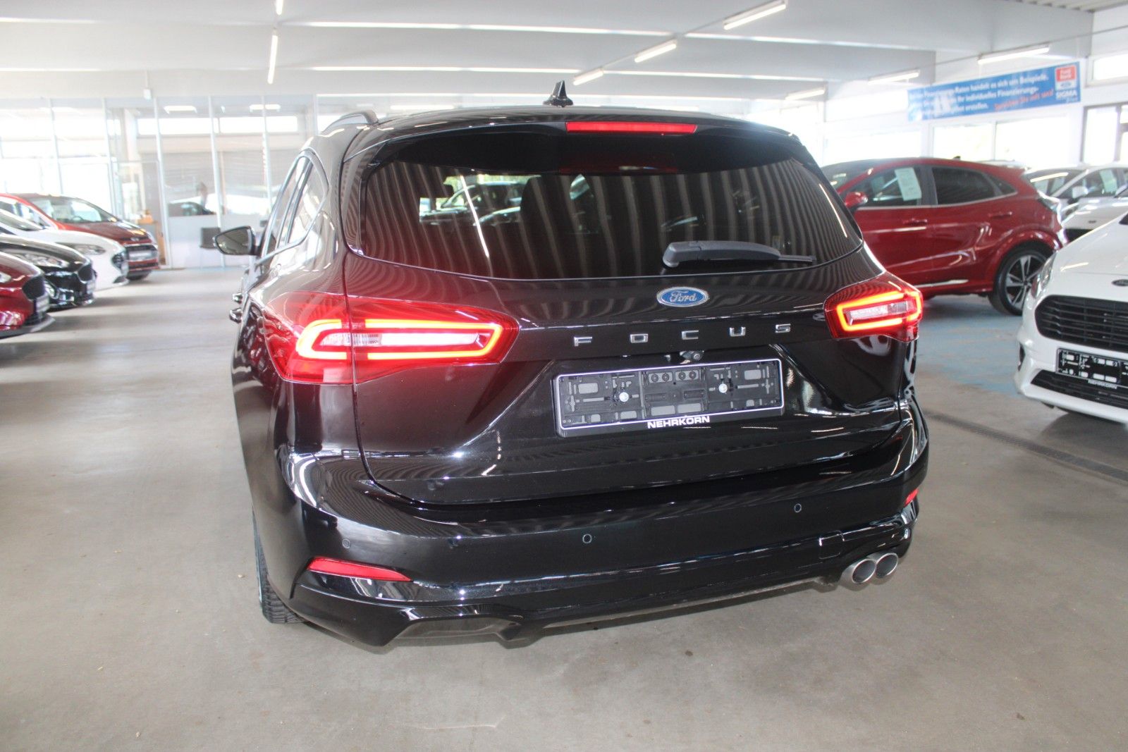 Fahrzeugabbildung Ford Focus ST-Line X AHK M-LED STDHZ B&O ACC WinterP.