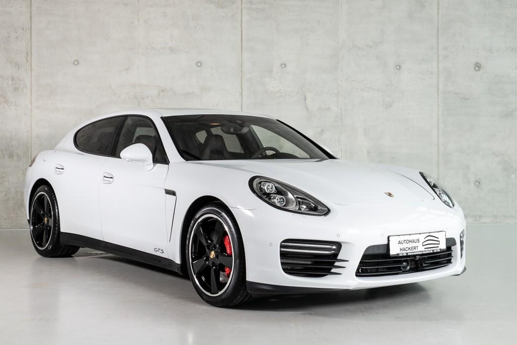 Porsche Panamera GTS V8 PDK Sport Chrono 
