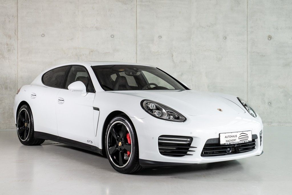 PORSCHE Panamera GTS V8 PDK Sport Chrono 