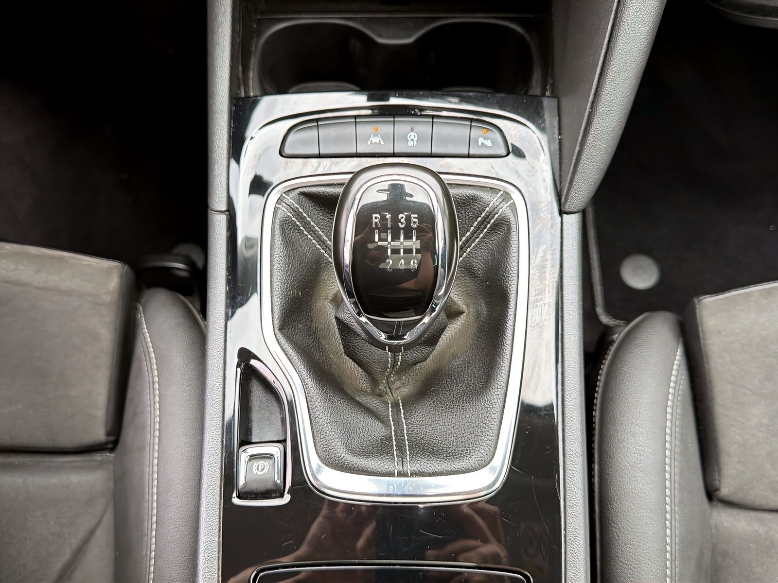 Fahrzeugabbildung Opel Insignia INNOVATION NAVI PANO LED ACC HEAD UP