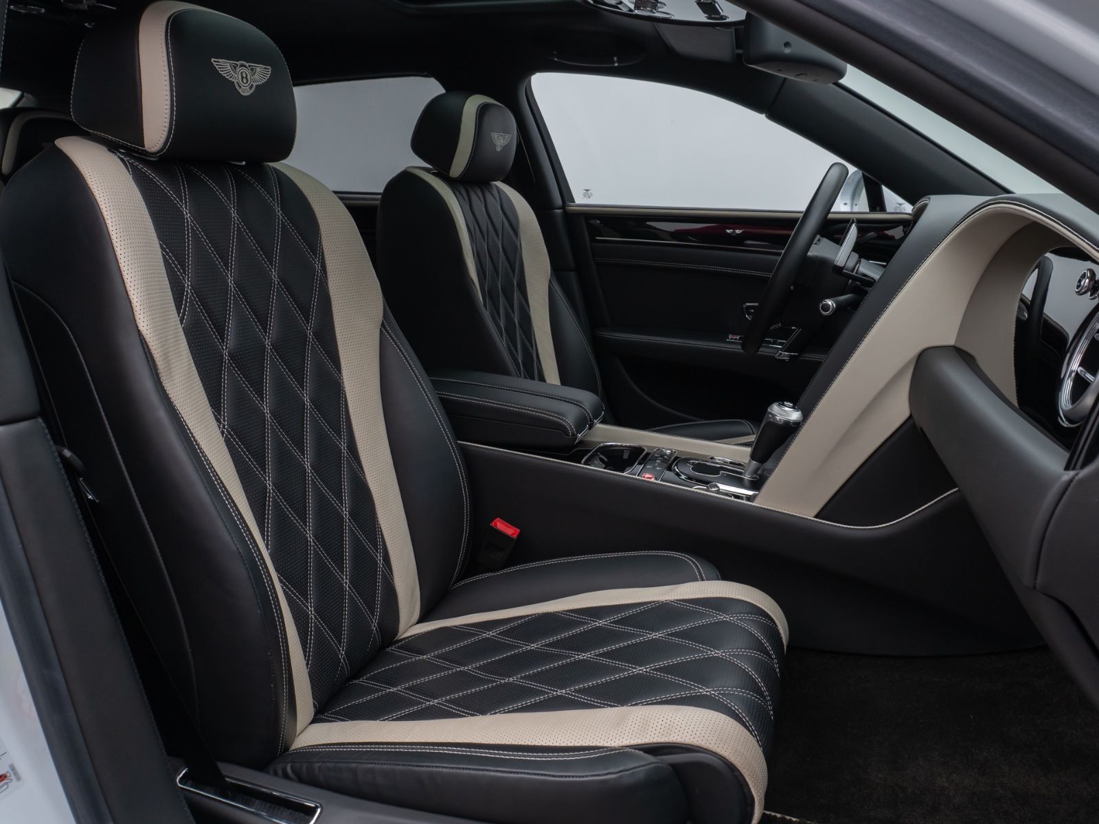 Fahrzeugabbildung Bentley Continental Flying Spur W12 Mulliner by Concord