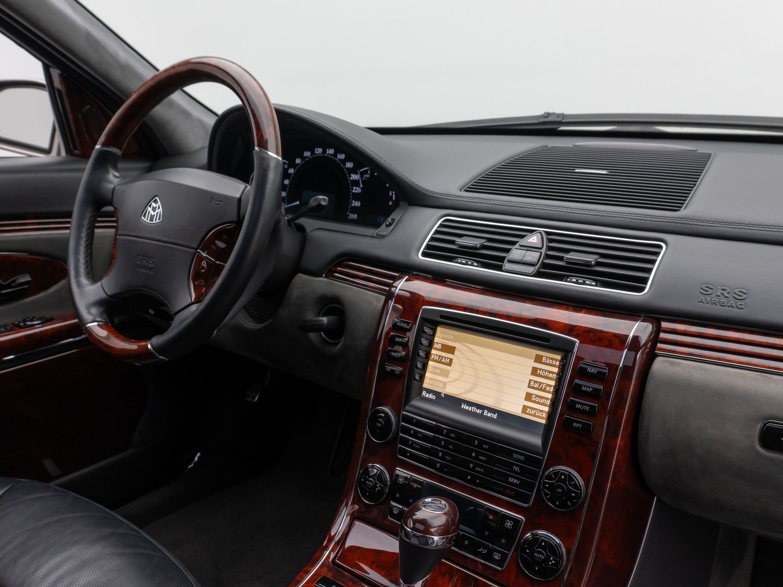 Fahrzeugabbildung Maybach 57 DUOTONE V12 Fondpaket Massage Solar VOLL
